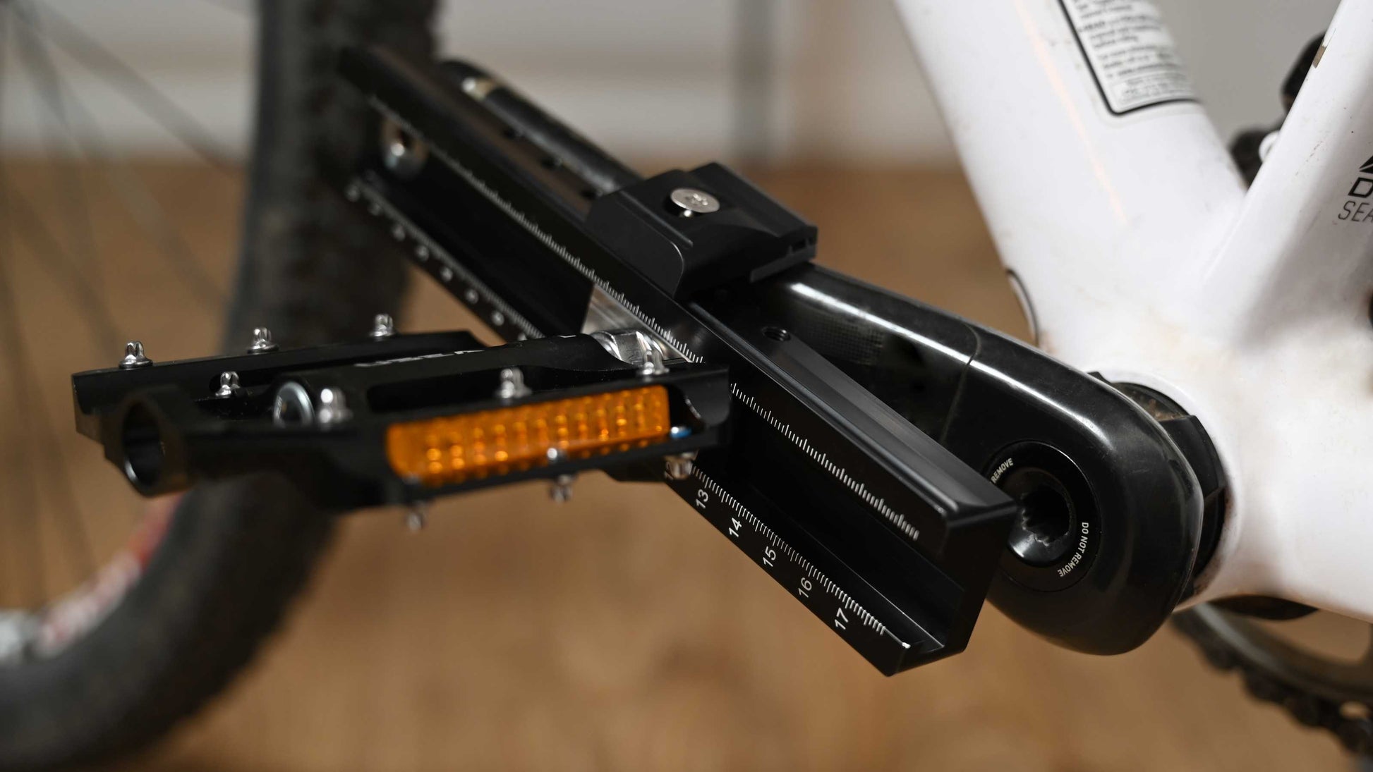 Bild 5, Wexelpunkt WX Vario Invalidenkurbel Kurbelarm-Verkürzer - universelle, stufenlos verstellbar 10 - 170 mm, Fahrradkurbel inkl. Montagekit für Pedal (rechts oder links) passend für Fahrrad und Ergometer